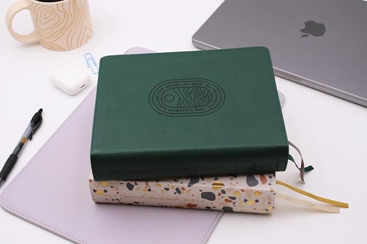NIV, Journal the Word Bible (Perfect for Note-Taking), Leathersoft, Green, Red Letter, Comfort Print: Reflect, Take Notes, or Create Art Next to Your Favorite Verses thumbnail 7