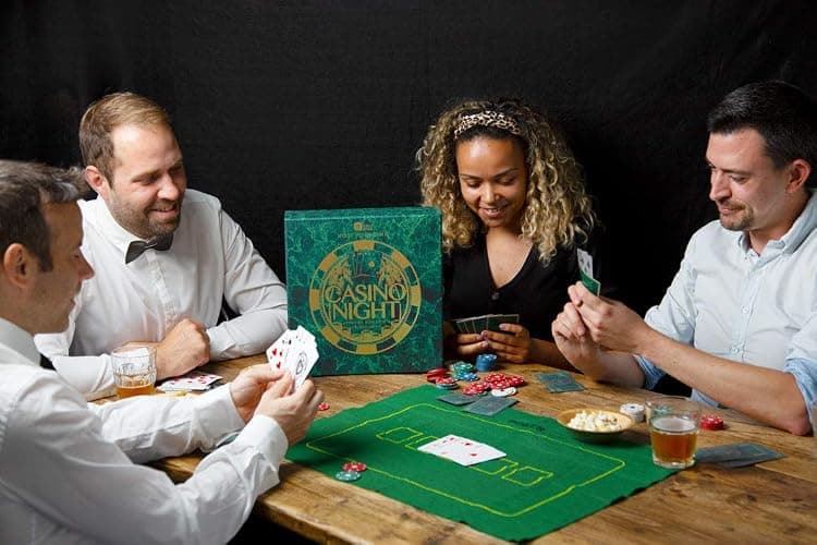 Jeu Soirée | Organisez votre propre soirée jeux | Poker, Blackjack, Roulette | Pour adultes, après les dîners, casino party, Noël, cadeau thumbnail 10