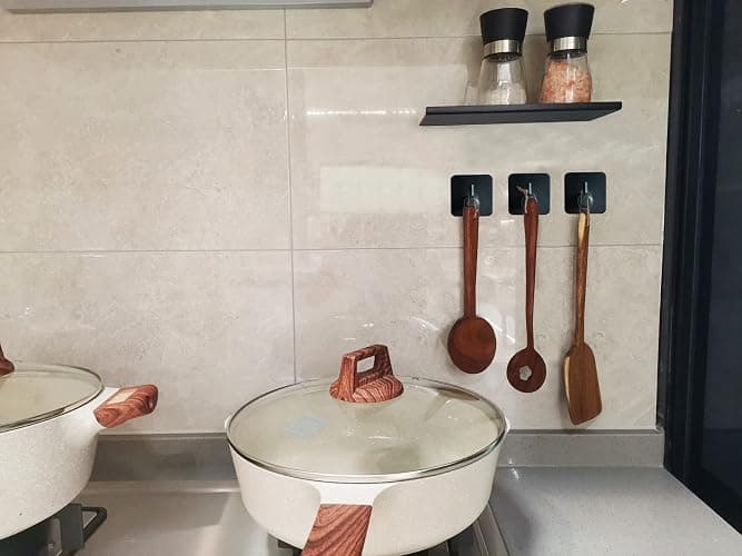 lumfork Handtuchhaken 6 Stück Haken Selbstklebend, Wandhaken Klebehaken Ohne Bohren aus Edelstahl, Ideal für Badzimmer Toilette Küche Büro(Schwarz) thumbnail 5