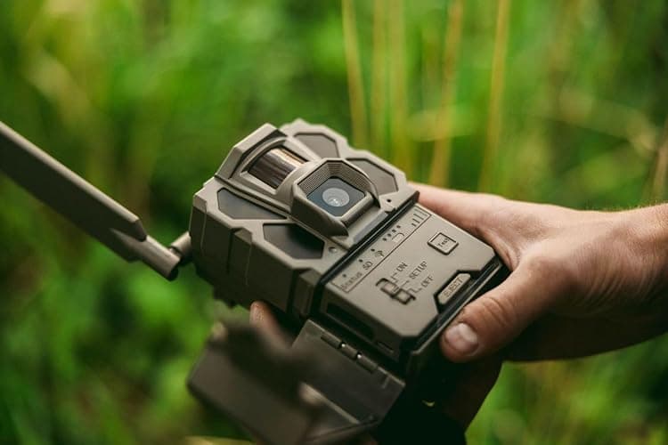 TACTACAM Reveal X Gen 3.0 Cellular Trail Camera: Auto Connect 4G LTE, 4K Photo, 1080p Video, Low-Glow IR Flash, No SD Card Needed, Long Battery Life – Best Hunting, Game & Property Monitoring Camera thumbnail 4