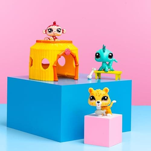 BANDAI Littlest Pet Shop Tiki Jungle Playpack | The Pack Contains 3 LPS Mini Pet Toys 3 Accessories 1 Collector Card and 1 Virtual Code | Collectable Toys for Girls and Boys thumbnail 7