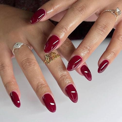 DND DC Gel Polish Set, Red Collection, UV/LED GelPolish and Air Dry Nail Lacquer, Matching Chip-Free Polish Duo, 0.5 Fl Oz Each thumbnail 2