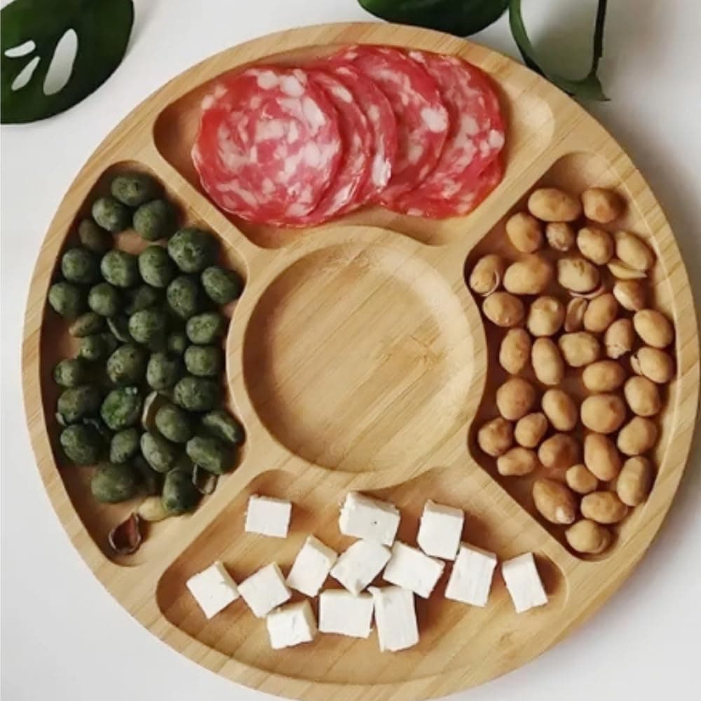 Tábua Petisqueira Redonda Premium com 5 Divisórias – 30cm de Diâmetro, MDF (Queijos, Frios, Frutas, Castanhas, Petiscos, Molhos) thumbnail 3