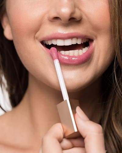 Sara Happ Pink Slip Luxe Gloss with Subtle Shimmer - High-Impact Shine & Long-Lasting Wear, Nourish, Hydrate, and Heal Your Lips, 0.21 fl. oz. - Pink thumbnail 4