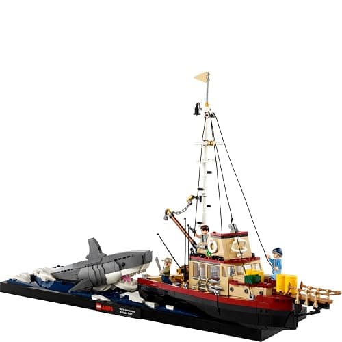 LEGO Ideas Jaws Set - Diorama Kit for Fans of The Classic Movie - Shark Toy - Movie Memorabilia Gift for Adults - Includes Orca Boat and Chief Brody, Hooper and Quint Minifigures - 21350 thumbnail 5