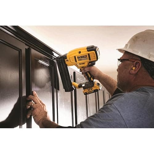DEWALT DCN680B 20V MAX* XR® 18 GA Cordless Brad Nailer (Tool Only) thumbnail 5