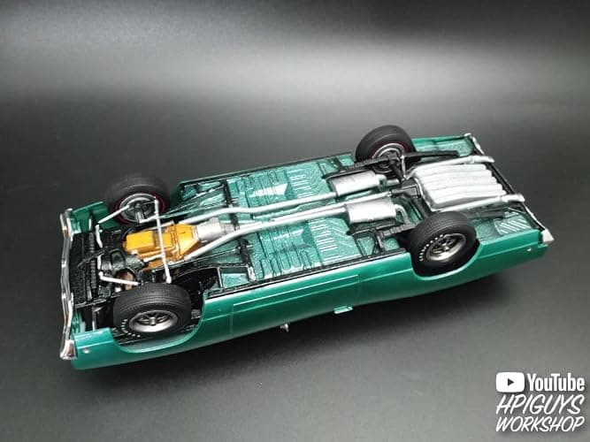 AMT 1968 Plymouth Road Runner Customizing Kit 1:25 Scale Model Kit thumbnail 9