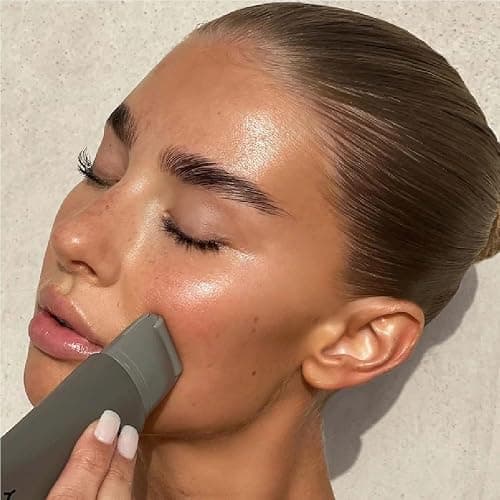 R.E.F.Y Glow and Sculpt Face Serum Primer with Niacinamide (1.4 oz / 40 mL) + Bonus Acne Patch (36 Pieces) thumbnail 4