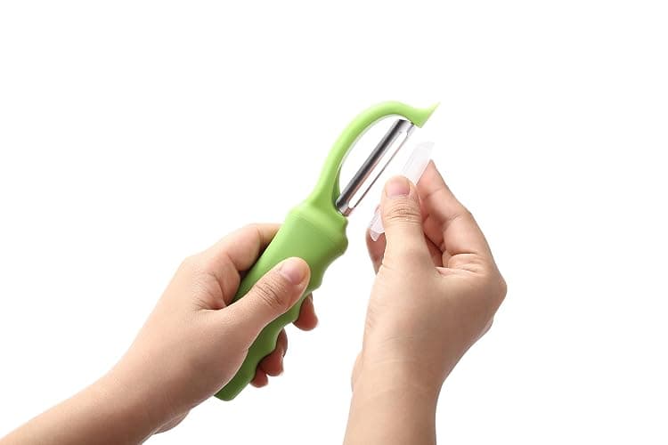 Spring Chef Swivel Vegetable Peeler for Kitchen w/Soft Grip Handle, Green | Premium Potato Peeler w/ Ultra Sharp Stainless Steel Blades, Multifunctional Veggie Peeler for Apple, Carrot, Cucumber, Fruit thumbnail 8