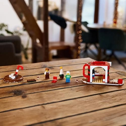 LEGO Seasonal Hot Chocolate Stand 40776 Christmas thumbnail 5