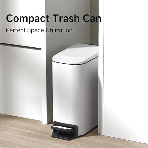 Bathroom Trash Can thumbnail 3