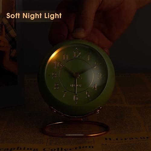 rjuwurv Metal Desk Clock, Retro Bedroom Table Vintage Analog Alarm Clock, Silent Non-Ticking Gold Clock, Bedside Décor(Olive-Green) thumbnail 5