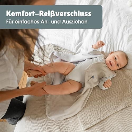 emma & noah Baby Schlafsack 1.0 TOG, Ganzjahres Schlafsack für den Frühling, Sommer und Herbst, 100% Bio-Baumwolle, OEKO-TEX Zertifiziert, Strampelsack für Neugeborene (Essential Beige, 60 cm) thumbnail 4
