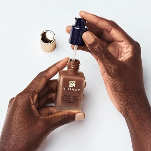 Estée Lauder Double Wear Stay-in-Place Foundation Makeup Pump | Reusable thumbnail 2