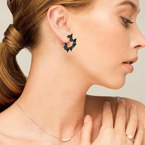 RAMGLYO 4 Stück Gothic Earrings, Heart-shaped Punk Rock Style Y2K Studs, Delicate Jewelry Gifts for Women and Girls (Schwarz + Silber) thumbnail 4