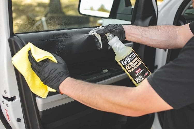 P & S Professional Detail Products Xpress Interior Cleaner – Safe for Leather, Vinyl, Plastic & More, Removes Dirt, Grease & Oil, No Residue, Fresh Scent, No Dilution Needed - 16 oz Spray thumbnail 6