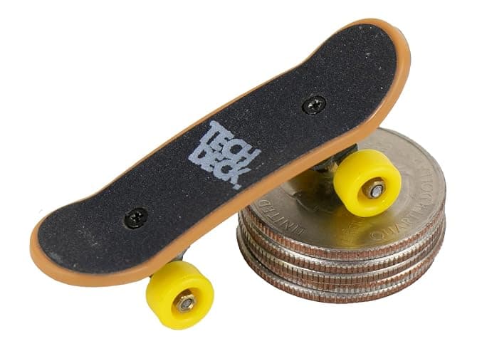 World's Smallest Tech Deck, Miniature thumbnail 3