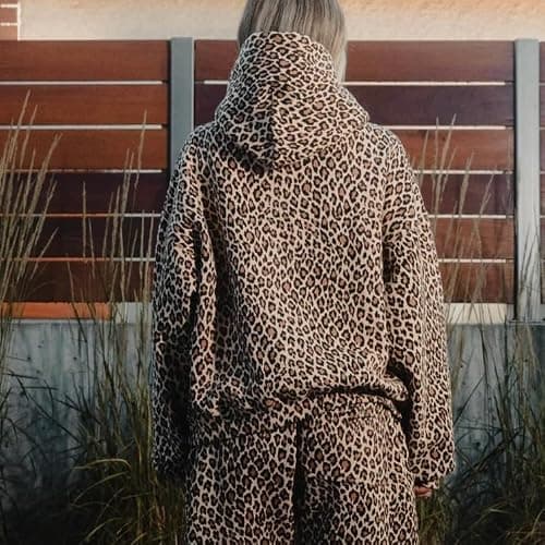 Ckuea Y2k Cheetah Print Hoodie Pullover Vintage Leopard Print Hoodie Aesthetic Sweatshirt Trendy Graphic Streetwear Hoodies thumbnail 4