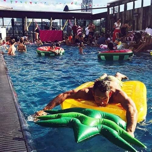 Inflatable Pool Floats for Kids and Adults, Large Water Inflatable Pineapple Pool Float for Swimming Pool thumbnail 6