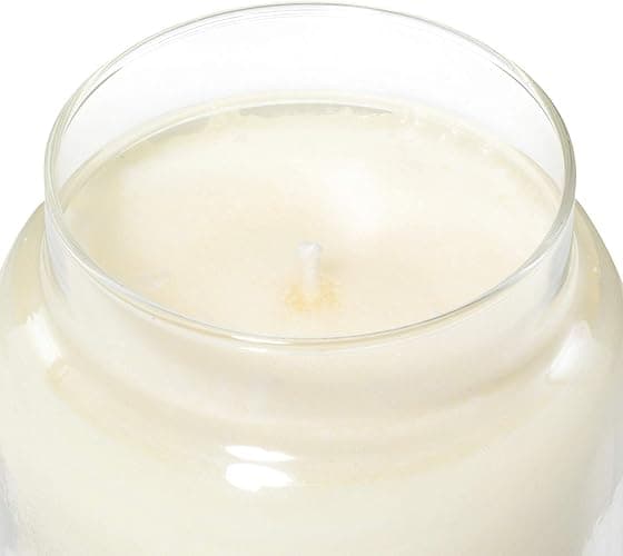 Yankee Candle Duftkerze im Glas (groß) | Vanilla | Kerze mit langer Brenndauer bis zu 150 Stunden | Perfekte Geschenke für Frauen thumbnail 10