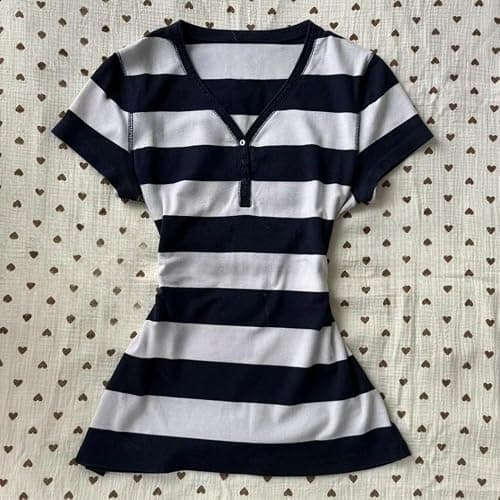 Y2k Grunge Shirts Alt Emo Clothes Women Whimsical Goth Short Sleeve Top Vintage Graphic Tees 2000s Tops Teen Girls thumbnail 3