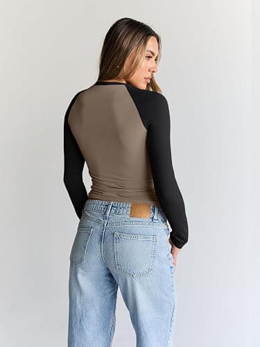 Trendy Queen Women's Long Sleeve Shirts Slim Fit Stretchy Color Block Slightly Cropped Tops thumbnail 4