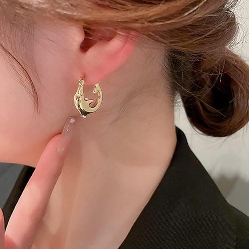 Huggie Dolphin Small Hoop Earrings for Women Gold Silver Plated Sea Animals Back Stud Click Top Piercing Earring Lightweight Wedding Fashion Jewelrys thumbnail 2
