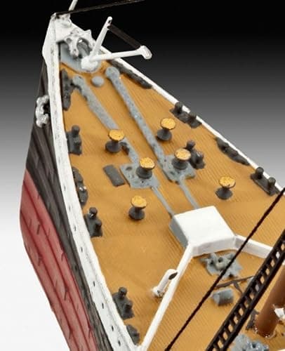 Revell of Germany RMS Titanic Plastic Model Kit thumbnail 3