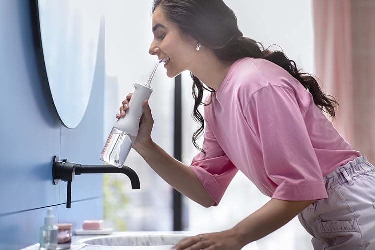 Philips Sonicare Water Flosser Cordless – Rechargeable Power Dental Waterflosser for Teeth, Portable Oral Irrigator with 3 Intensity Settings, 360° Rotating Nozzle – (White) thumbnail 7