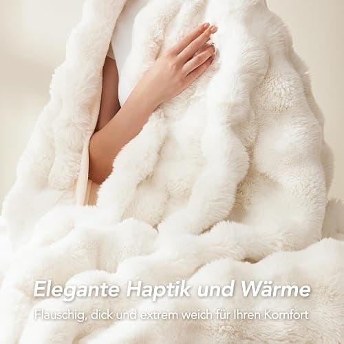 L'AGRATY Kunstkaninchenfell-Decke: 200x220cm Luxuriöse, weiche, Flauschige, Dicke Fellwurfdecke für Couch, Bett, Sofa - Gemütliche, plüschige Blasendecken mit Warmer Flanell-Fleece (Cremeweiß) thumbnail 6