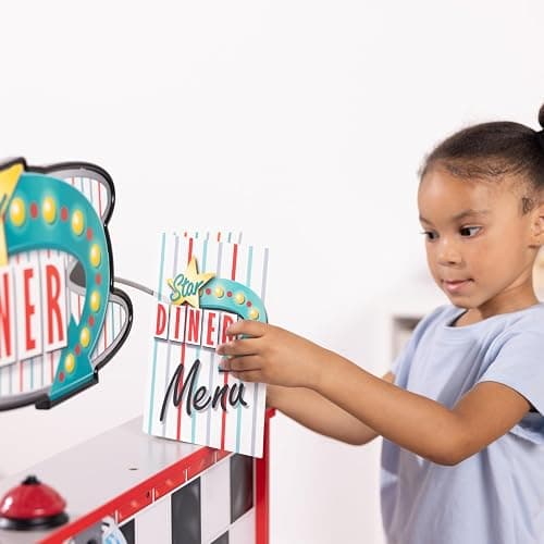 Melissa & Doug Star Diner Restaurant 41-Piece Play Set with Toy Food, Cookware & Play Kitchen Accessories, Preschool Learning Toys for Girls & Boys 3+ thumbnail 7