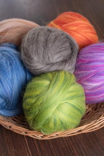 Kondoos Multi Colored Natural Wool roving, 1 lb. Best Wool for Needle Felting, Wet Felting, handcrafts and Spinning. (Dawn, 1lb) thumbnail 8
