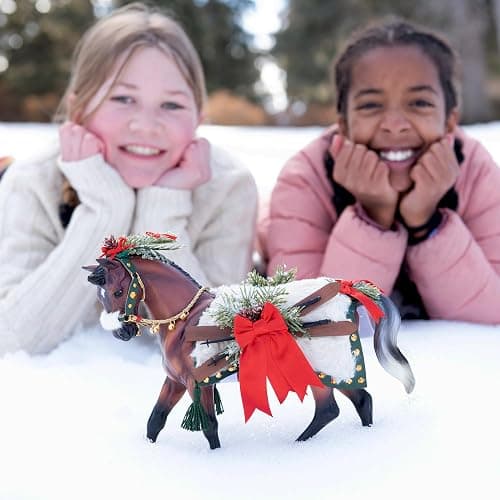 Breyer Horses 2024 Holiday Collection | Apres Ski - Holiday Horse thumbnail 5