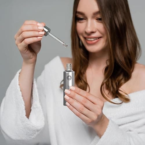 MONAT REJUVENIQE Oil – Multipurpose Hair & Skin Treatment - 13+ Natural Plant and Essential Oils – Hydrates, Strengthens, Reduces Frizz, Boosts Shine, and Provides Intense Hydration – 30ml (1.0 fl oz) thumbnail 6
