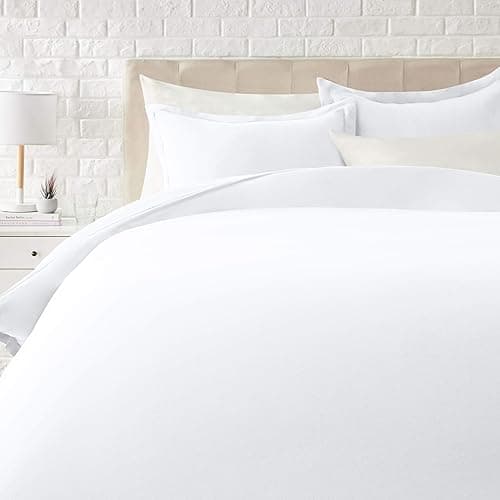 Amazon Basics Lightweight Microfiber 3 Piece Duvet Cover Set with Zipper Closure, Full/Queen, Bright White, Solid - Full/Queen - Bright White