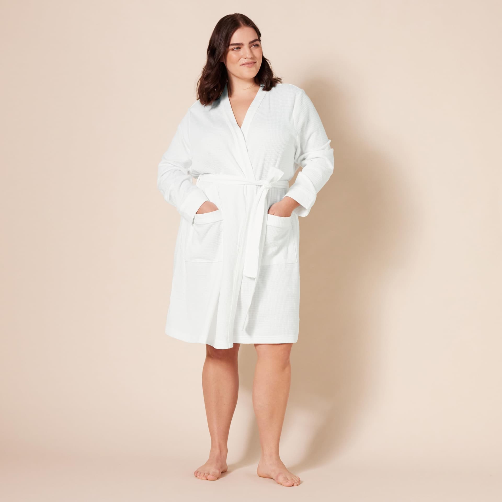 Amazon Essentials Women's Lightweight Waffle Mid-Length Robe (Available in Plus Size) thumbnail 6