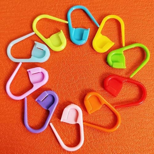 50 Pieces Colorful Knitting Markers Crochet Clips Crochet Pins Bulk Stitch Markers Locking Stitch Knitting Place Markers DIY Craft Plastic Safety Pins Weave Stitch Needle Clip Counter(10 Colors) thumbnail 5