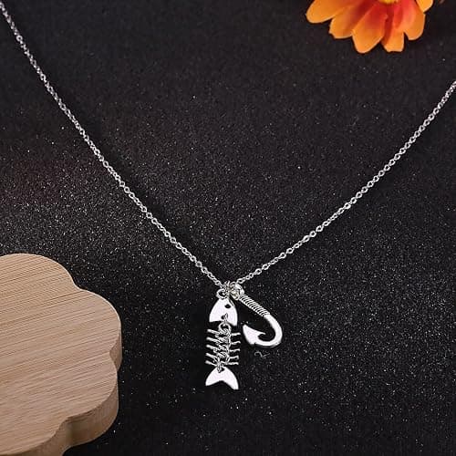 Goth Necklace Earrings for Women Y2K Grunge Accessories Emo Jewelry Gothic Fish Bone Weird Punk Fishing Necklace Fish Skeleton Dangle thumbnail 2