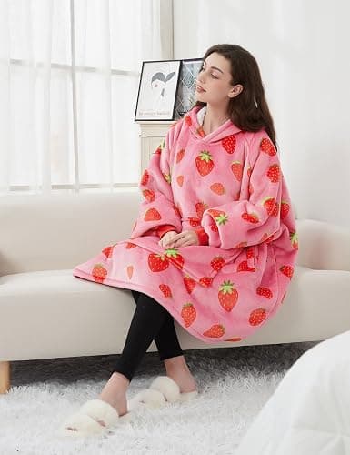 KFUBUO Wearable Blanket Hoodie for Adults Sherpa All Patterns Oversized Sweatshirt Blanket with Pockets Cute Birthday Gifts for Sister Strawberry thumbnail 2