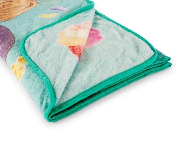 JUST FUNKY Cardcaptor Sakura Plush Fleece Throw Blanket | Cozy Sherpa Cover for Sofa and Bed, Home Decor Room Essentials | Anime Manga Gifts and Collectibles | 45 x 60 Inches thumbnail 5