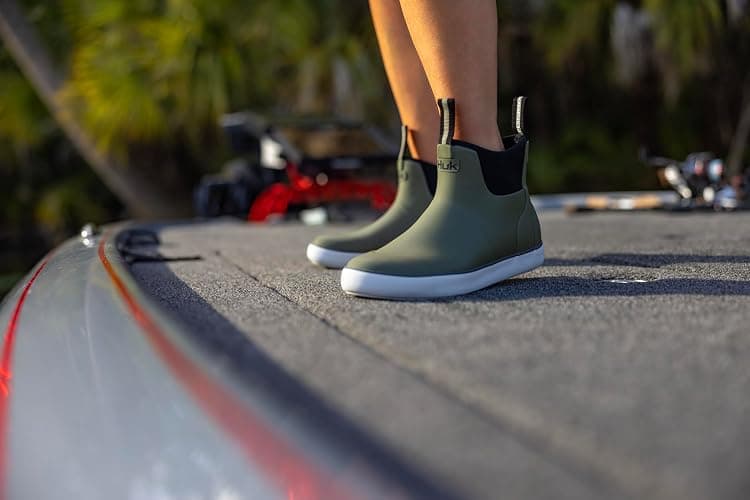 HUK womens Rogue Wave Shoe, Fishing & Deck Boot for Women thumbnail 6