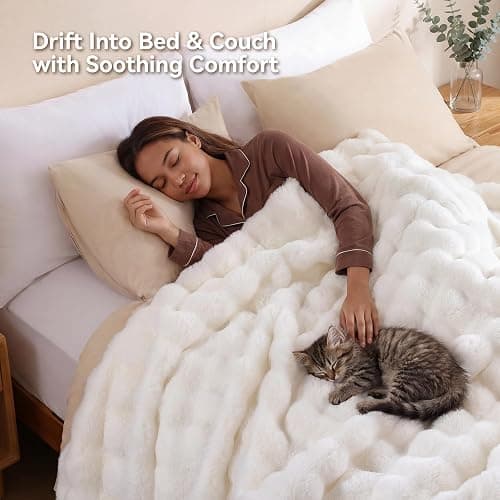 Smoofy Faux Fur Throw Blanket for Couch - Cream White Super Soft Cozy Bubble Blanket, Fluffy Plush Fuzzy Throw for Sofa & Bed, Thick Lightweight Warm Blanket, Luxury Aesthetic Gift for Women 50"x60" thumbnail 6