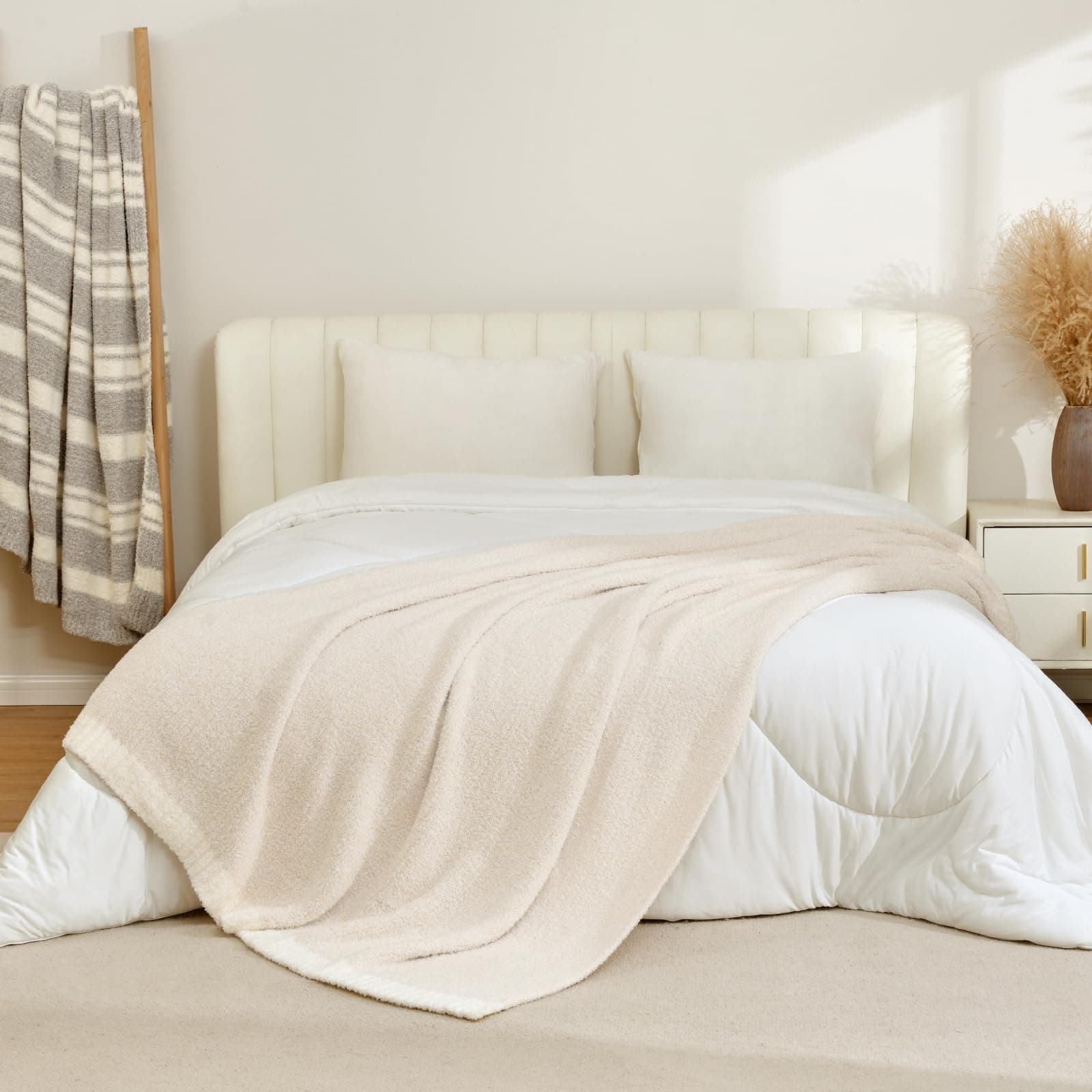 Weaveinbay Knitted Throw Blanket, Super Soft Warm Cozy Throw, Reversible Heather Blanket for Couch, Bed, Sofa, Beige, 127x152CM thumbnail 3
