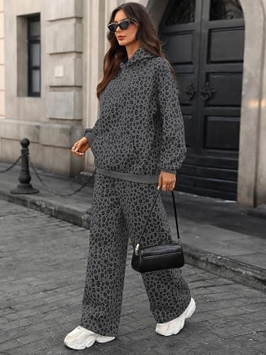 Ythomm Womens Leopard 2 Piece Sets Oversized Hoodies Straight Leg Sweatpants Sweatsuits Hooded Sweatshirt Lounge Fall Outfits thumbnail 3