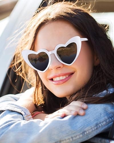 Frienda 9 Pairs Heart Shaped Sunglasses Cat Eye Shaped Sunglass for Women Bridesmaid Bachelorette Wedding Party Favor thumbnail 4
