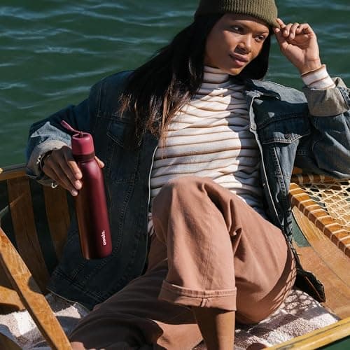 Owala FreeSip Twist Insulated Stainless Steel Water Bottle with Straw for Sports and Travel, BPA-Free, 24-oz, Black Cherry thumbnail 2