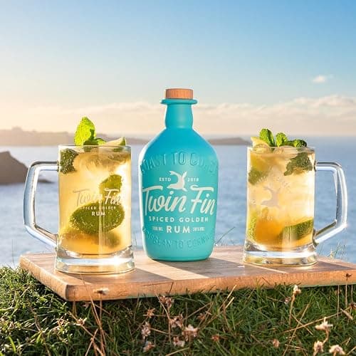 Twin Fin Spiced Golden Rum | Caribbean Rum Spiced in Cornwall | Smooth Vanilla, Exotic Citrus & A Light Smokiness | Pair with Ginger Beer & Lime Wedges | Epic Mojitos | 38% vol | 70cl thumbnail 6