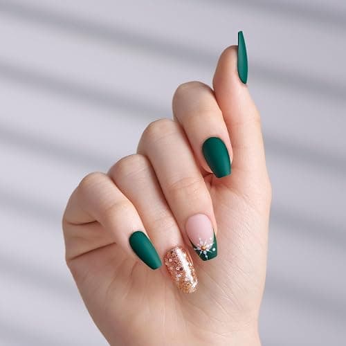KISS imPRESS Holiday Press On Nails, ‘The Gift’, Green, Medium Coffin, Improved Super Hold Adhesive, 30 Fake Nails, Prep Pad, Mini Nail File, & Manicure Stick thumbnail 6
