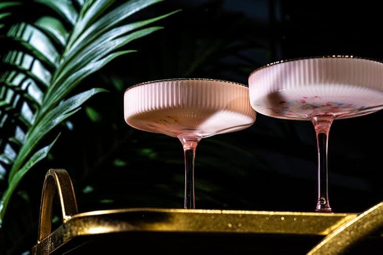 GLASSIQUE CADEAU Vintage Art Deco Blush Pink Coupe Glasses with Gold Rims | Set of 4 | 7 oz Crystal Ribbed Cocktail Glassware for Drinking Champagne, Martini, Cosmopolitan | Girly Speakeasy Saucers thumbnail 2