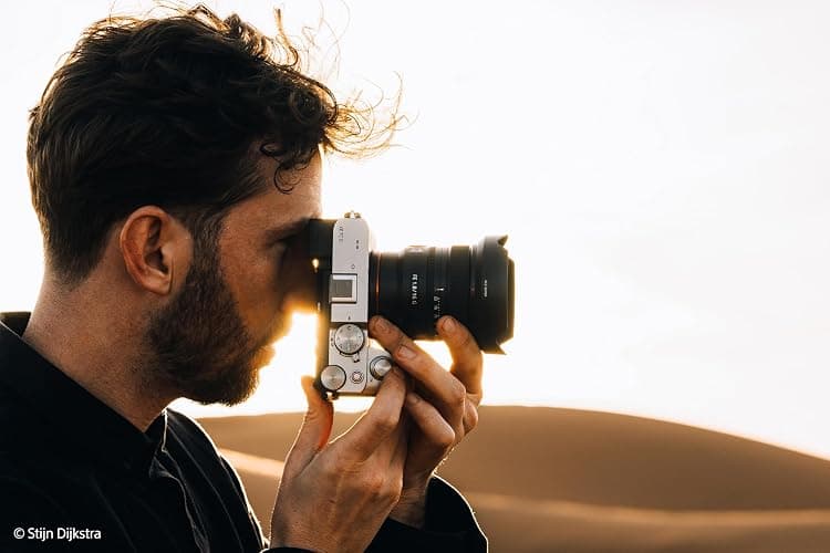 Sony 16mm f/1.8 G Series E-Mount Full-Frame Ultra-Wide Prime Lens – Ideal for Landscapes, Architecture, and Vlogging thumbnail 3